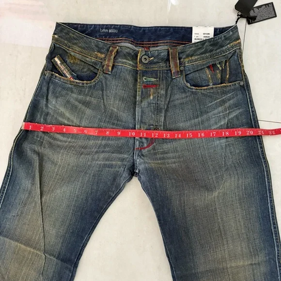 NEW AUTHENTIC DIESEL MENS SIZE 30x32 CLASSIC BUMICS DENIM STRAIGHT LEG JEANS